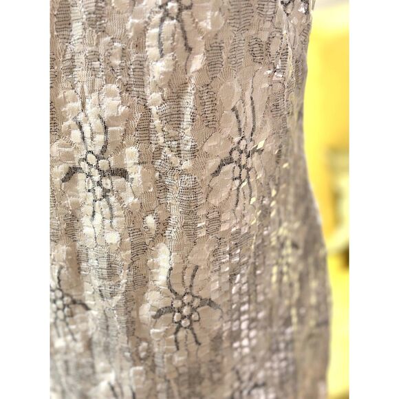 Max Studio Specialty Products Shift Dress Creme and Gray Floral Retro Size M - Picture 5 of 6